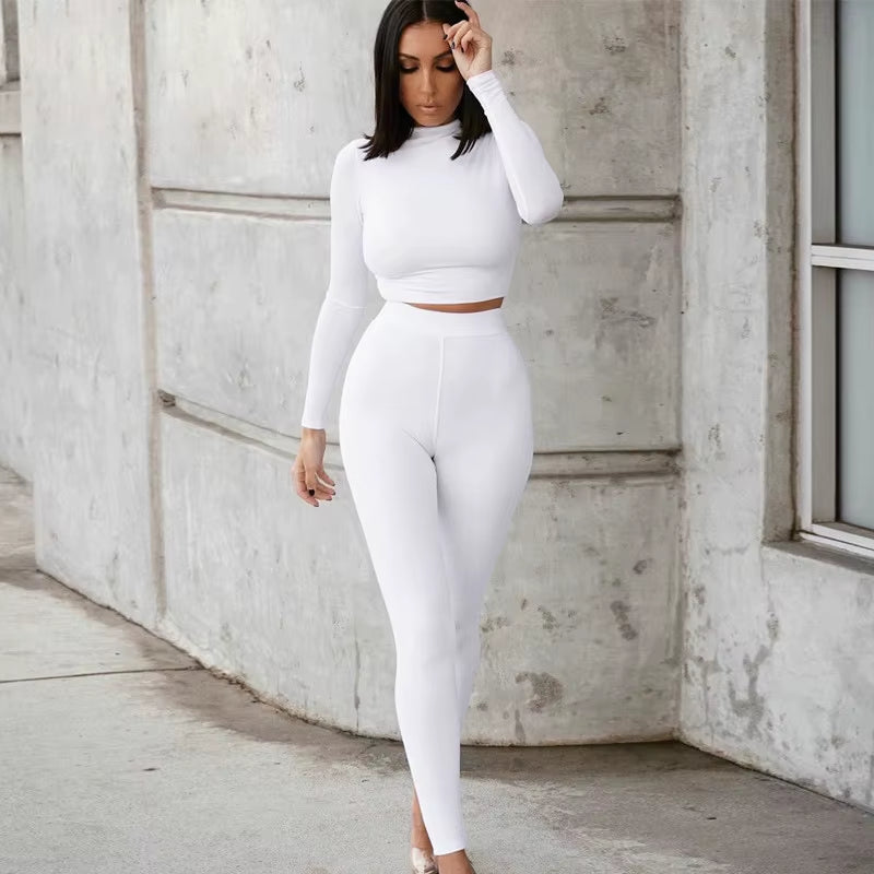 Elevate Your Workout Wardrobe with Our Stylish Women's 2-Piece Fitness Set - Long Sleeve Crop Top & Bodycon Leggings