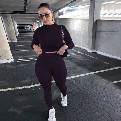 Elevate Your Workout Wardrobe with Our Stylish Women's 2-Piece Fitness Set - Long Sleeve Crop Top & Bodycon Leggings