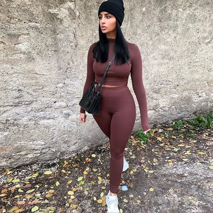 Elevate Your Workout Wardrobe with Our Stylish Women's 2-Piece Fitness Set - Long Sleeve Crop Top & Bodycon Leggings